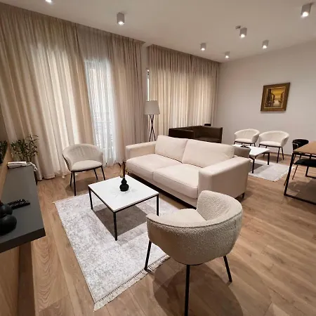 호텔 Habitat 4*
