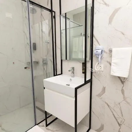 Hotell Habitat 4*