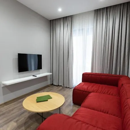 Habitat 4* 티라나