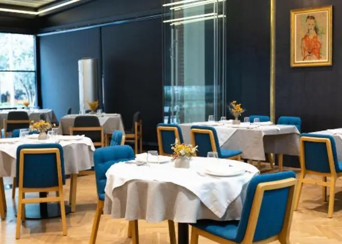 ホテル Habitat 4*