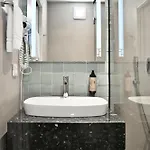 Habitat Hotel