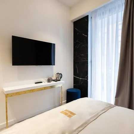 Habitat Hotel