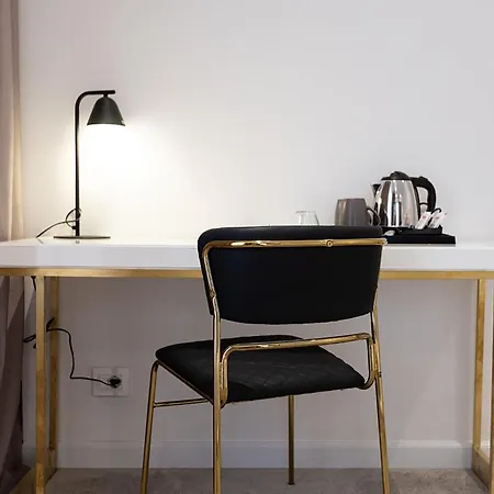 Ξενοδοχείο Habitat 4*